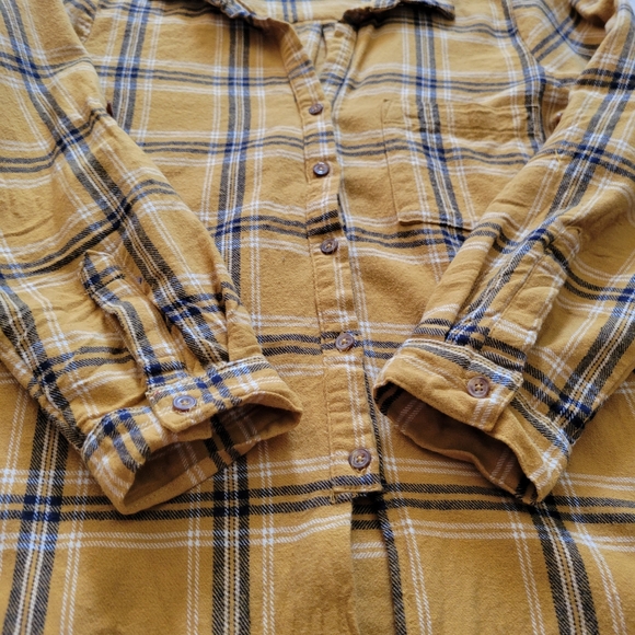 Harve benard top, M Plaid shirt with tie - Picture 2 of 9